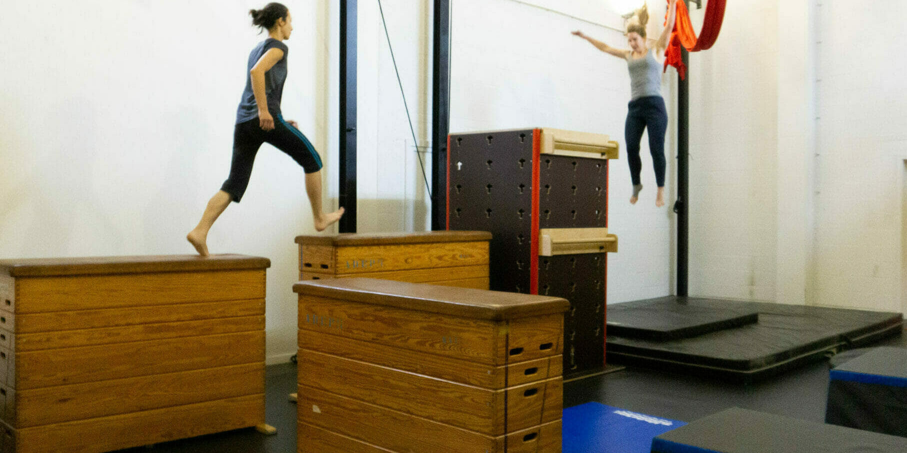 Cours à l'essai Adultes & Seniors @ UP - © UP - Circus & Performing Arts - Mathilde Schockaert--14 Cours à l'essai Adultes & Seniors @ UP - © UP - Circus & Performing Arts - Mathilde Schockaert--14