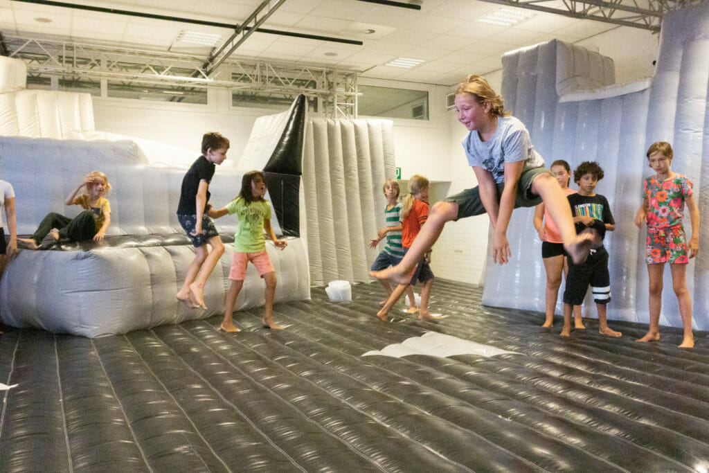 Spécial UPening - Explorations acrobatiques, ParKours & Acro circassienne