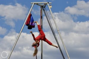 La Lune Bleue - Spectacle JUSQUE-LÀ&copy; Brigou