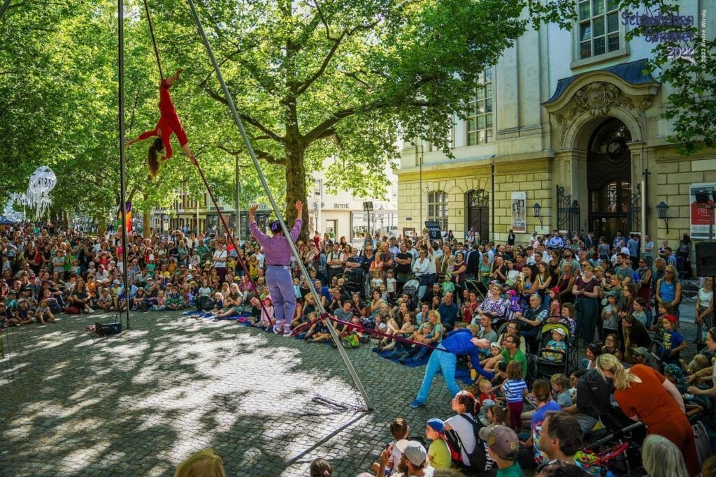 La Lune Bleue - Spectacle JUSQUE-LÀ