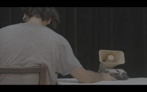 Diario de un coco a la espera de caer