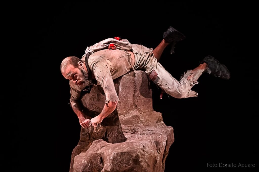 2984&copy; Donato Aquaro