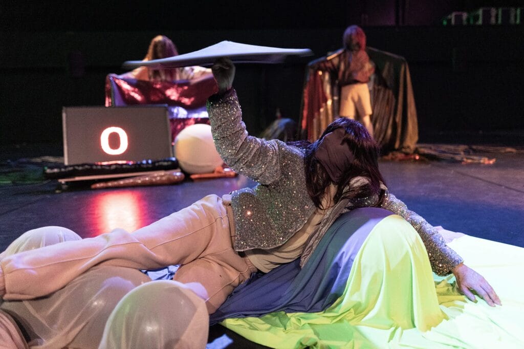 Piñata Cake&copy; Stanislav Dobak