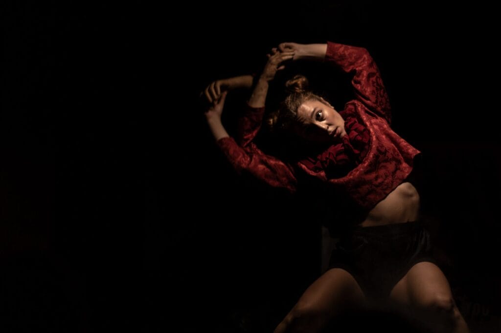 FINZIONI ©Rosso-Casa Uiza